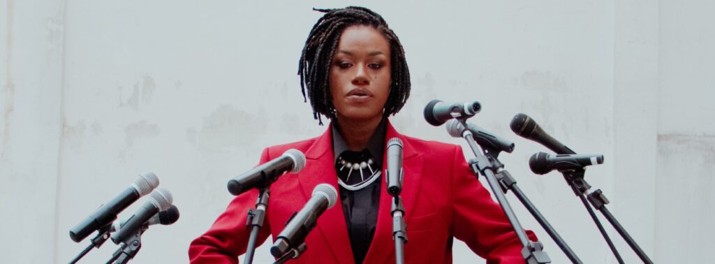 Entrevista: Stefanie expõe dores e vitórias em disco de estreia 1 Stefanie