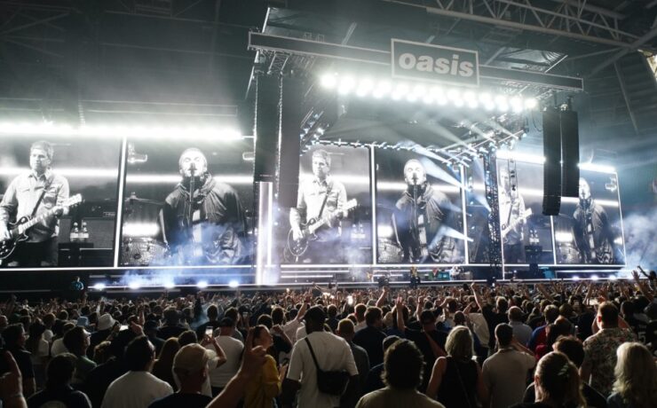 Oasis em Cardiff na abertura da turnê 'Live 25'