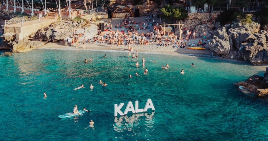 Por que você deveria conhecer o festival Kala, nascido na Albânia? 1 Kala (Drone Scott/Divulgação)