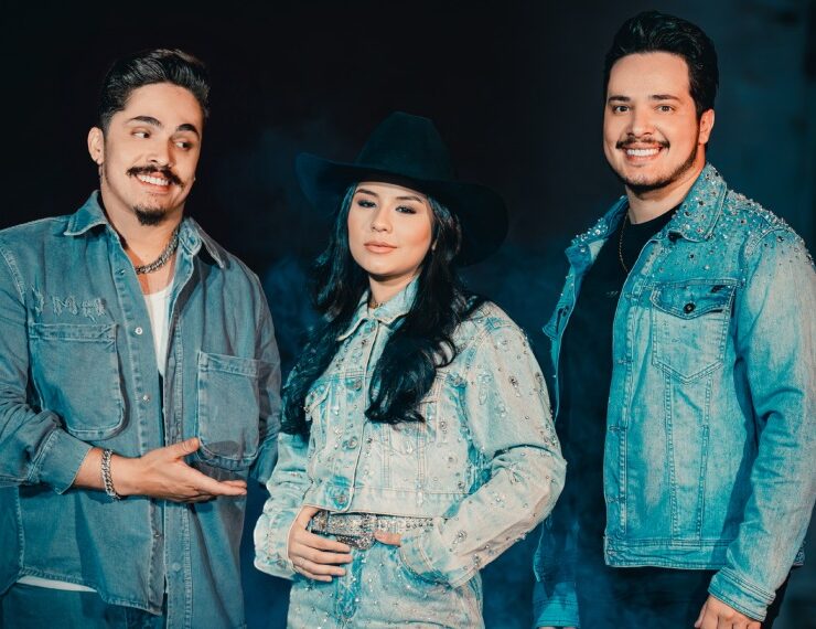 Fiorella com a dupla Kaique e Felipe