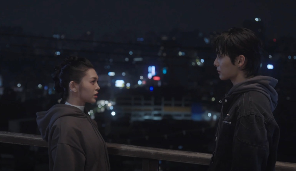 JUNHEE e AleXa