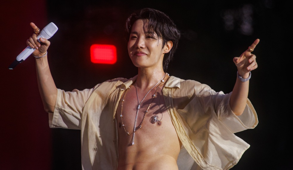 J-Hope (BTS) no Lollapalooza Berlim em 2025