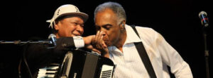 Dominguinhos e Gilberto Gil (Reprodução/Tribuna da Internet)