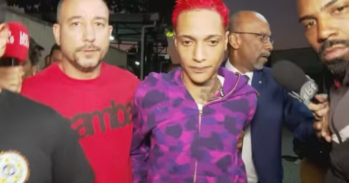 Oruam se entrega à polícia no Rio (X)