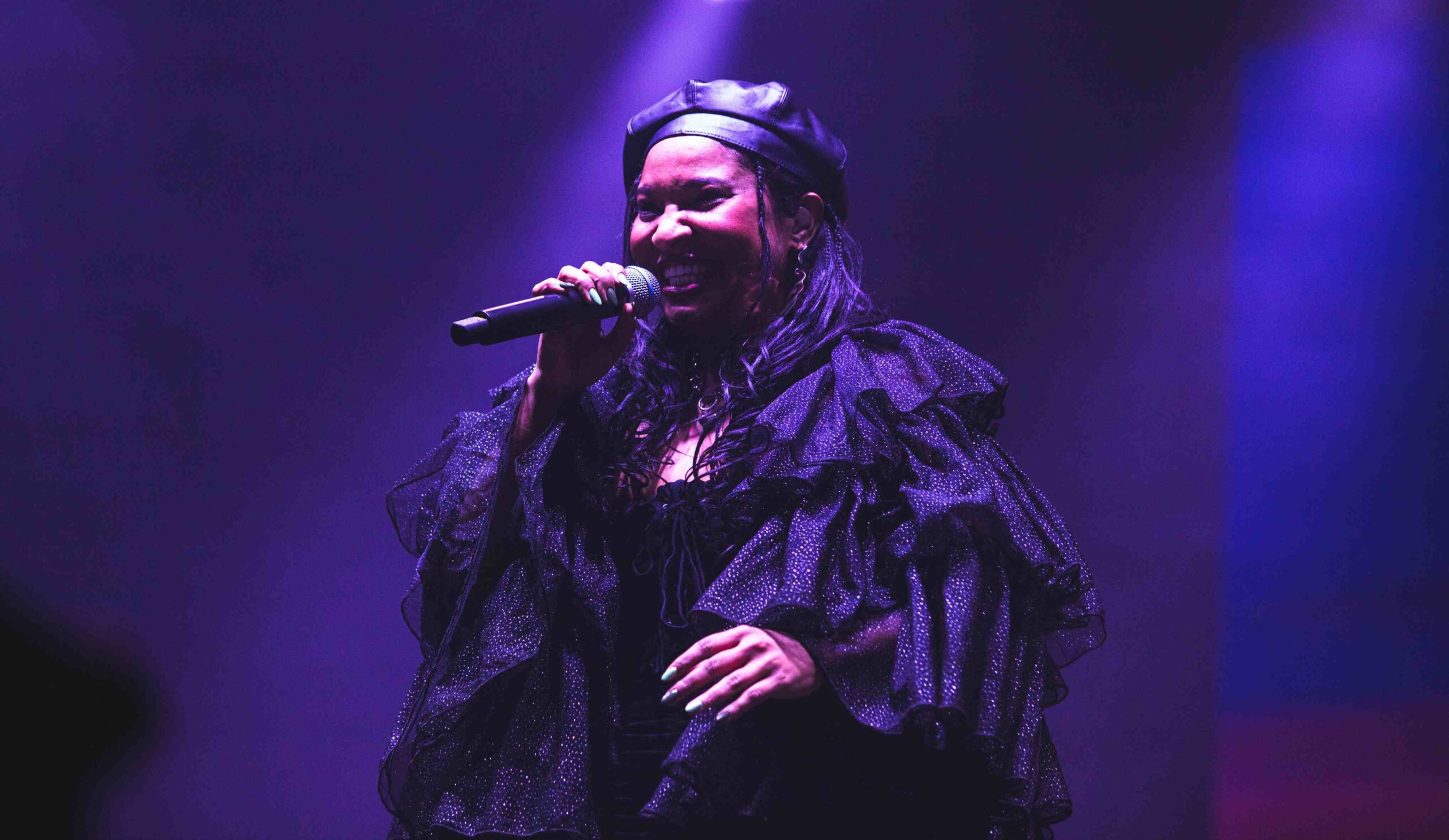 Larissa Luz apresenta rocks do Gil no Latinidades (Foto: @rodgueto)