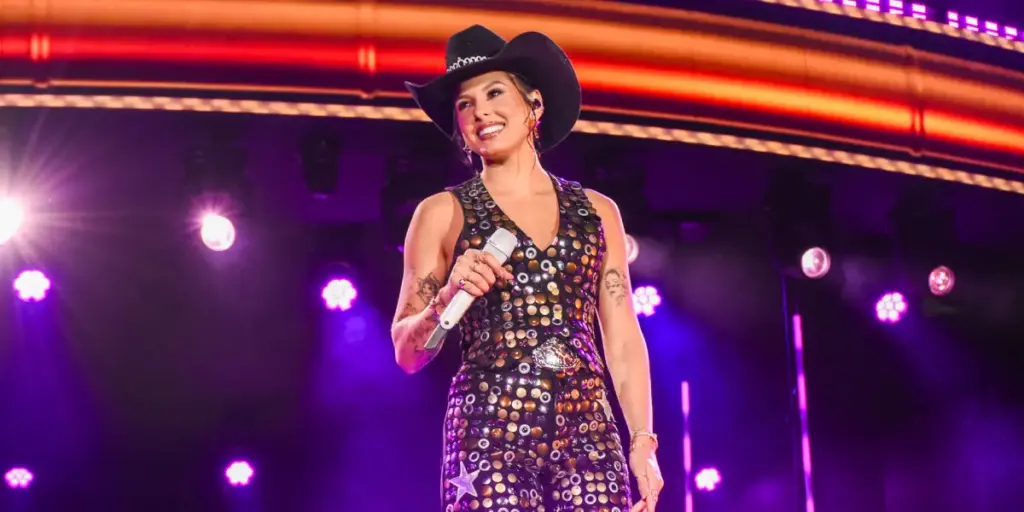 Ana Castela surge em ‘clima de sofrência’ no esquenta para Barretos 1 Ana Castela