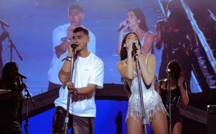 Dua Lipe e seu pai no festival Sunny Hill (divulgacão Instagram)