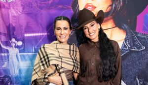 Ana Castela com a mãe, Michele Castela