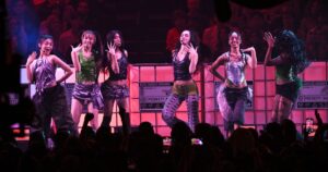 O grupo pop KATSEYE (Shutterstock)