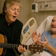 Fake news de IA simula Paul McCartney visitando e Phill Collins no hospital