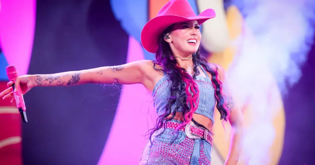 Ana Castela leva clima de rodeio para o Farraial 2025; o que esperar do show 1 Ana Castela