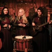Yön é uma banda de folk nordico composto por mulheres (Maycon Avelino)