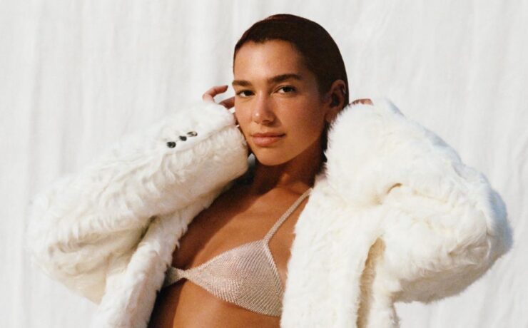 Dua Lipa, artista que completa 30 anos nesta sexta-feira