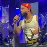 Memphis Depay faz show em Guarulhos (Divulgação/Redes sociais)