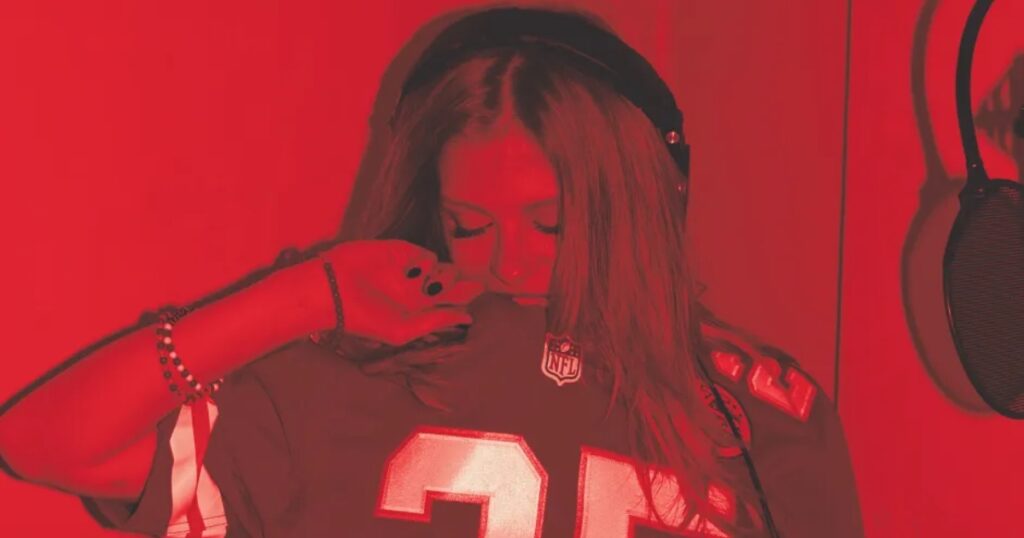 Luisa Sonza (Pam Martins)