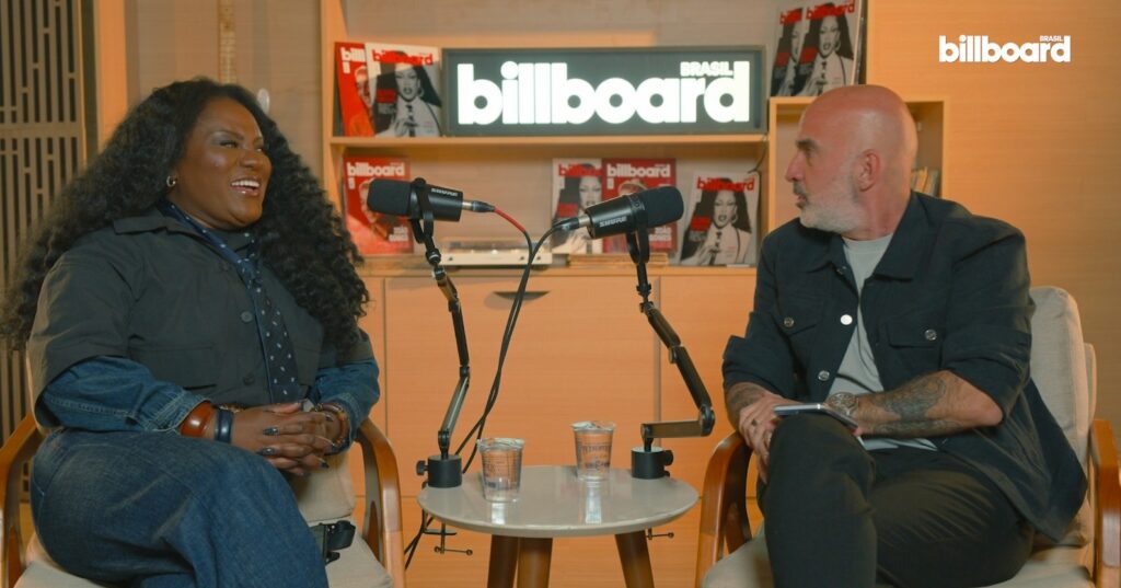 Karin Hills no programa Cabos e Cases, da Billboard Brasil (Reproção/YouTube)