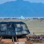 O festival Burning Man acontece nos EUA