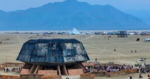 O festival Burning Man acontece nos EUA