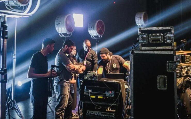 Backstage (Pinterest)