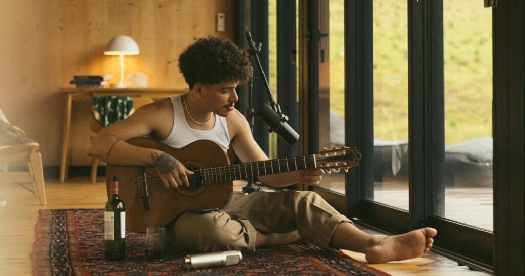 Gustavo Vaz (Phelipe Àtila)