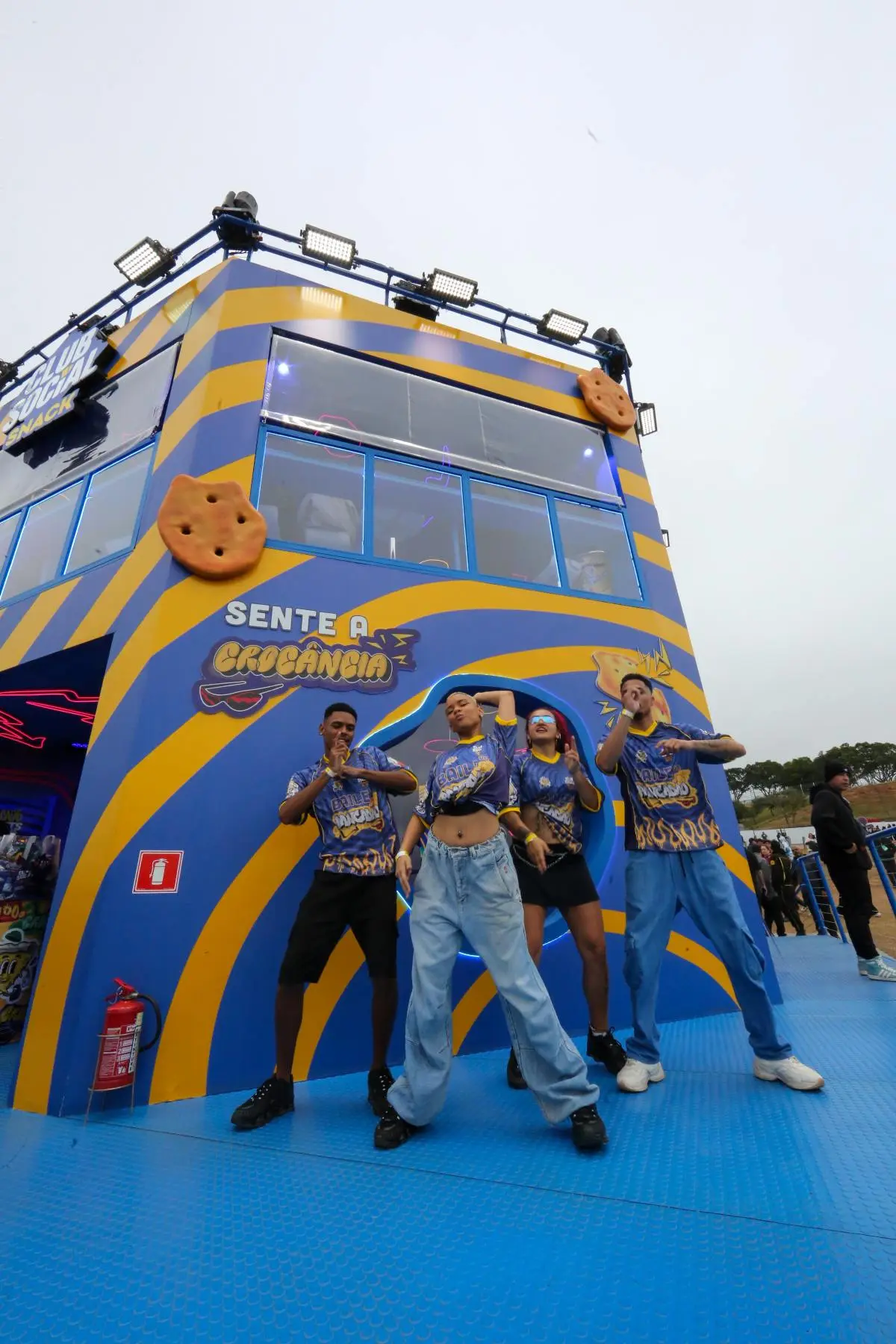 Dançarinos de funk que animam a Submundo 808 no estande de Club Social Snack no The Town. Da esq. para a dir.: Jhor, Laura, They e Guto (Sidinei Lopes/Observadordaimagem/Billboard)