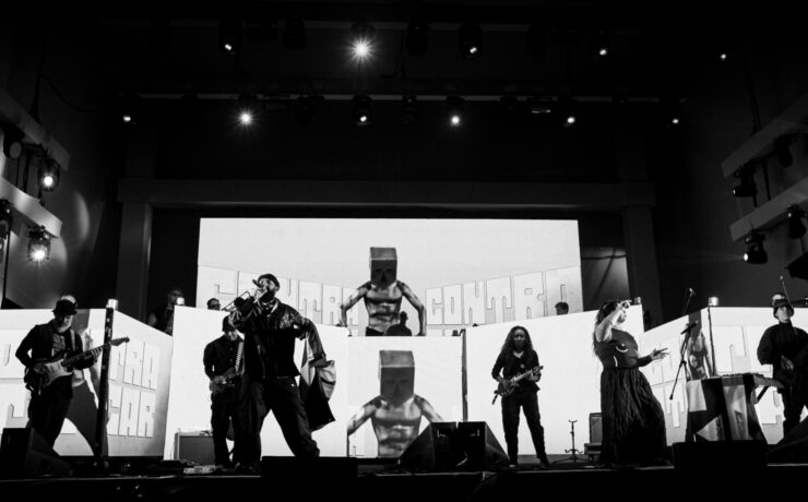 BaianaSystem apresenta o ato 'Lundu Rock Show' em passagem pela Europa (@youknowmyface)
