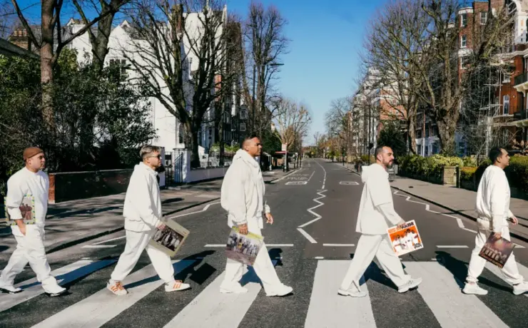 Sorriso Maroto durante visita a Londres para gravação na Abbey Road