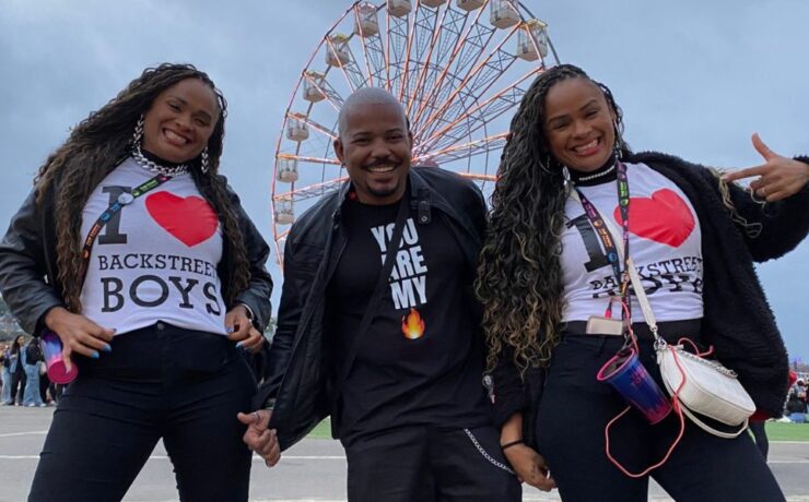 No trio Viviane, Vivian e Almir, tudo por causa do Backstreet Boys: amizade e profissão