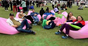 Da esquerda para a direita: Dário Siqueira, Mara Cristina, Júnior Mialichi, Rubem Gadena, Claudia Mialichi, Miriam Pinto e Mônica Gomes. (Foto: Vitória Zane)