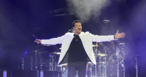 Lionel Richie no The Town 2025 (@observadordaimagem)
