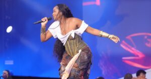Iza revela era reggae no The Town (Lucas Ramos / Brazil News)