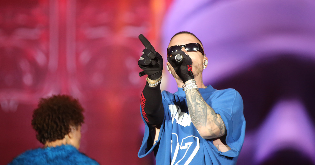 J Balvin no The Town 2025 (@observadordaimagem)