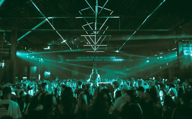 O baile funk Submundo 808 (@tonyalvves)