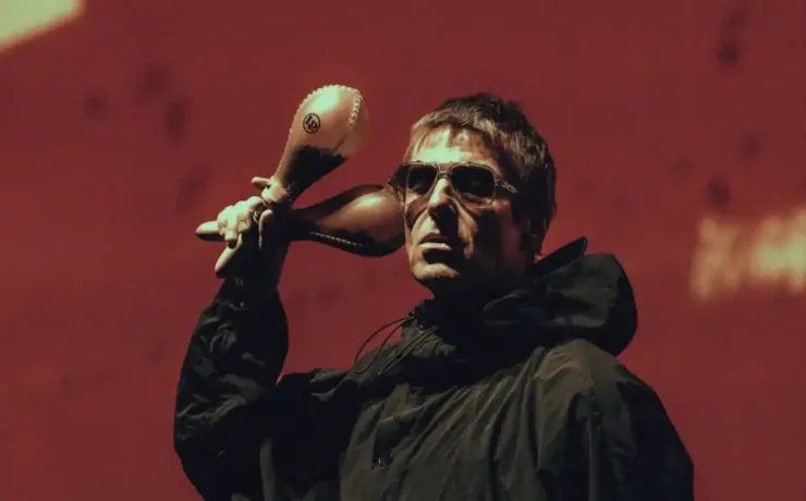 Liam Gallagher e suas famosas maracas (Instagram)