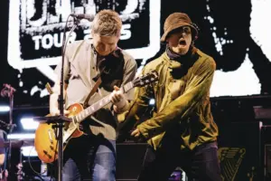 Oasis em ação com Noel e Liam Gallagher (Instagram)