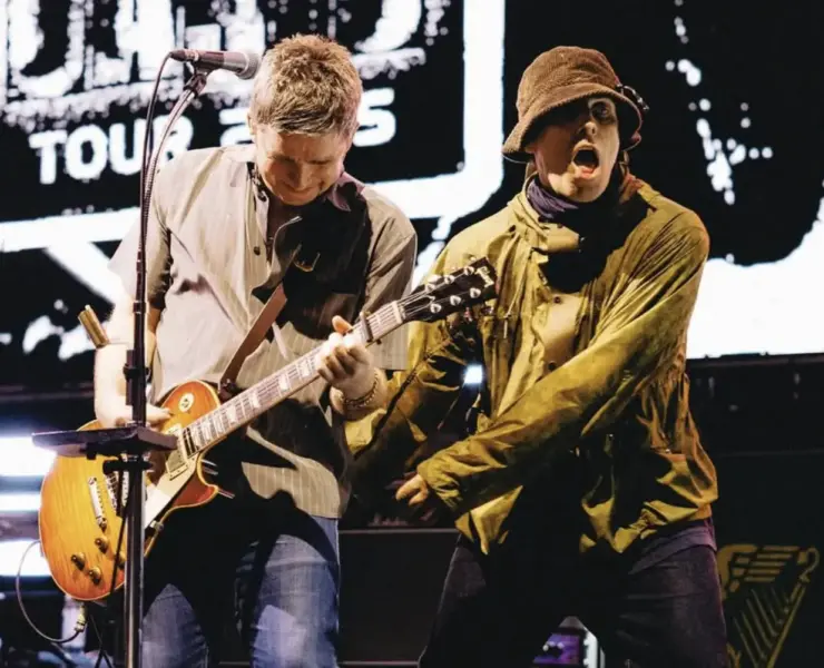 Oasis em ação com Noel e Liam Gallagher (Instagram)