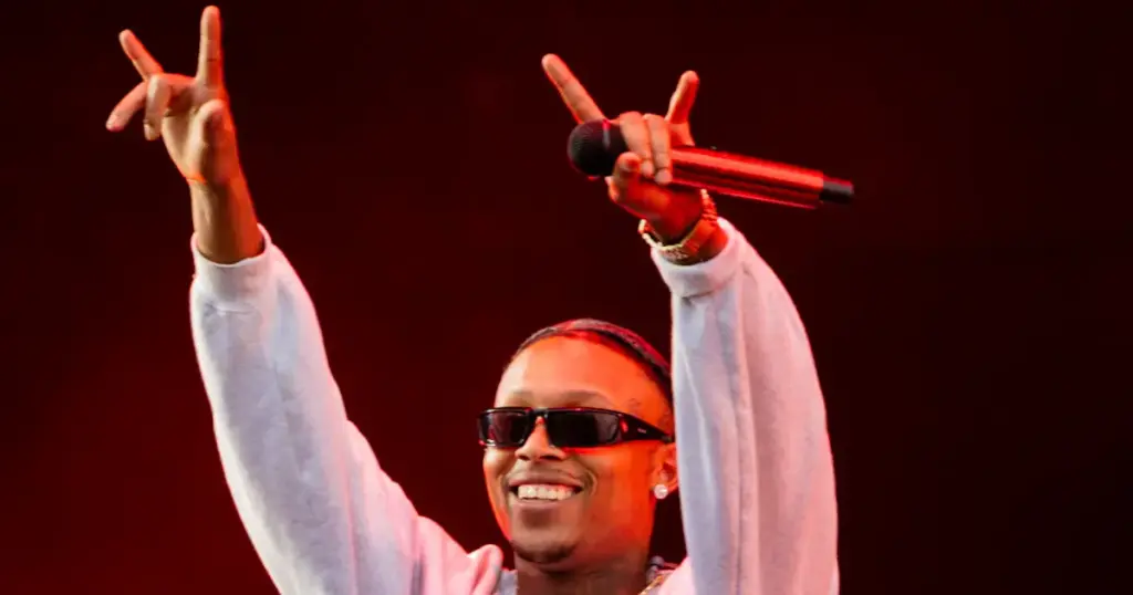 Alee revela trajetória e inspirações no Billboard Descobre 1 Design sem nome 26 1