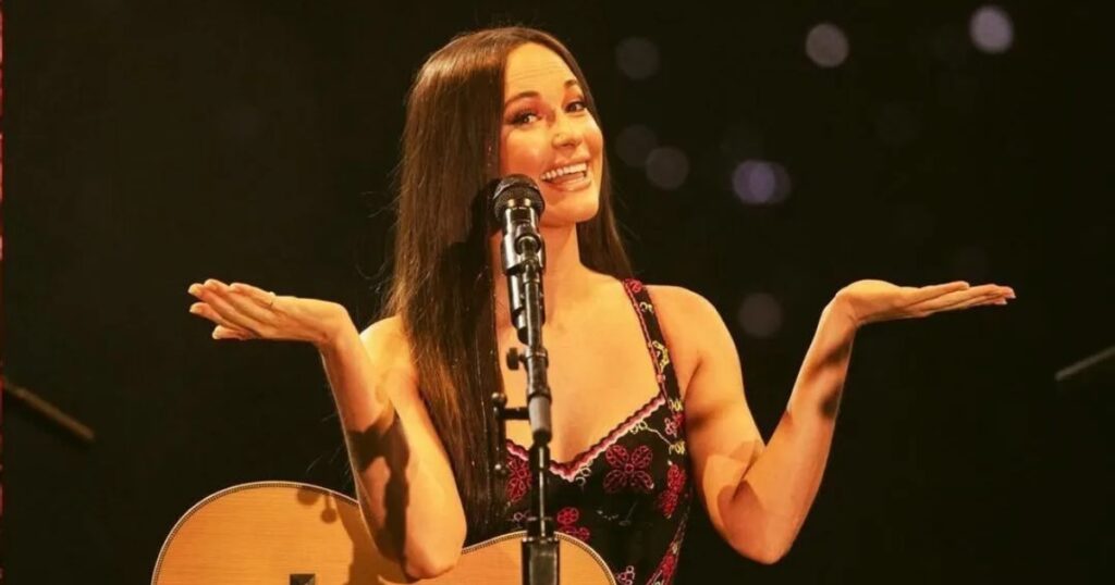 Kacey Musgraves (Instagram @spaceykacey)