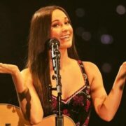 Kacey Musgraves (Instagram @spaceykacey)
