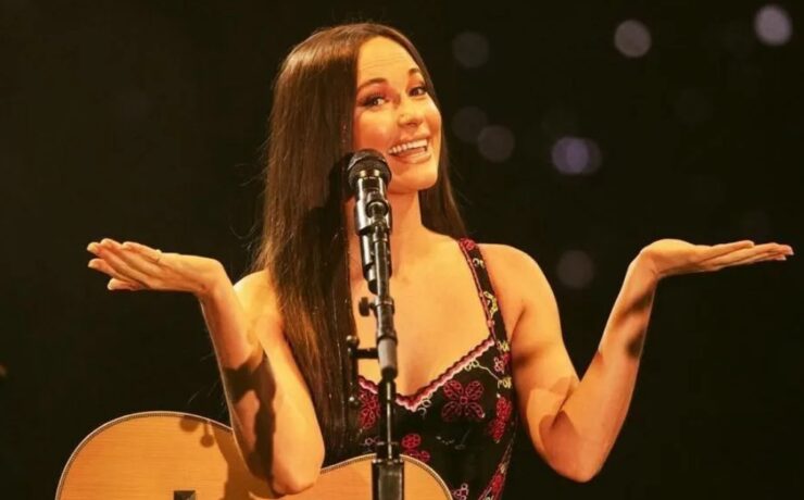 Kacey Musgraves (Instagram @spaceykacey)