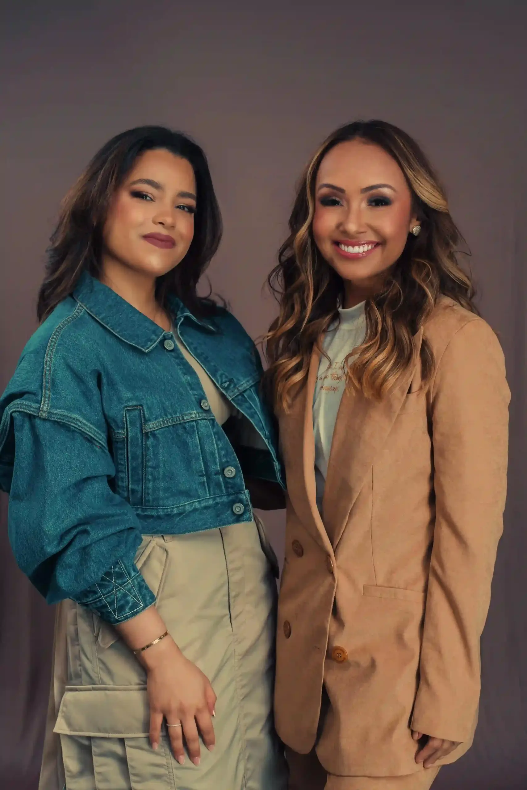 Bruna Karla lança parceria internacional inédita; saiba detalhes 4 Bruna Karla e Averly Morillo nos bastidores de DVD scaled