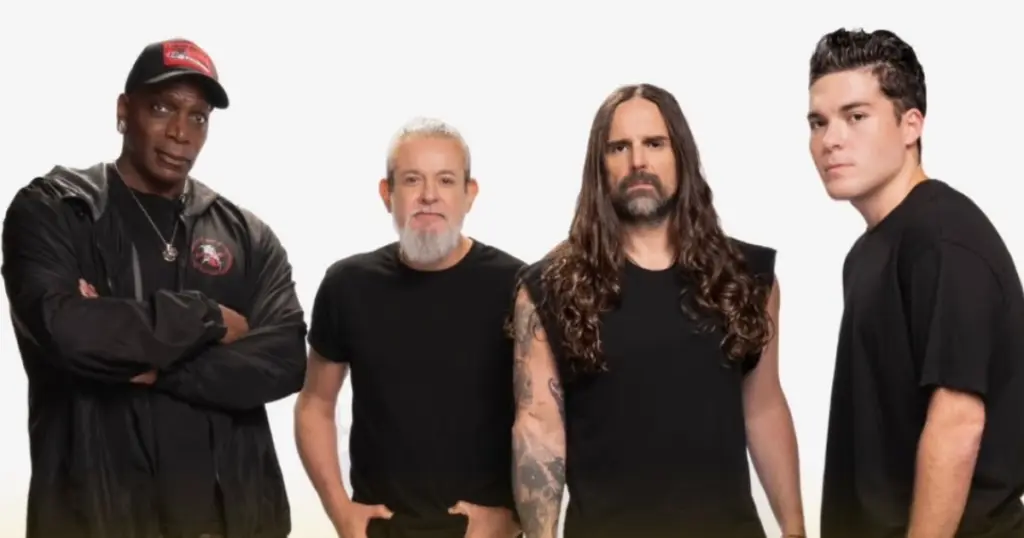 Sepultura anuncia último show da carreira na Europa 1 Sepultura e Greyson Nekrutman (Instagram)