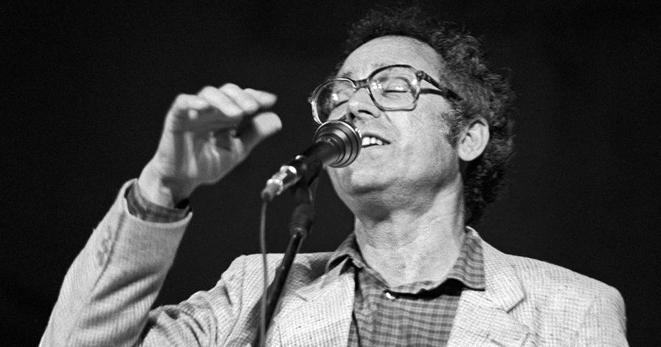 Zeca Afonso ( Maurício Abreu/Via Facebook Associação José Afonso)