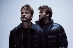 A dupla de música eletrônica Dubdogz (Eduardo