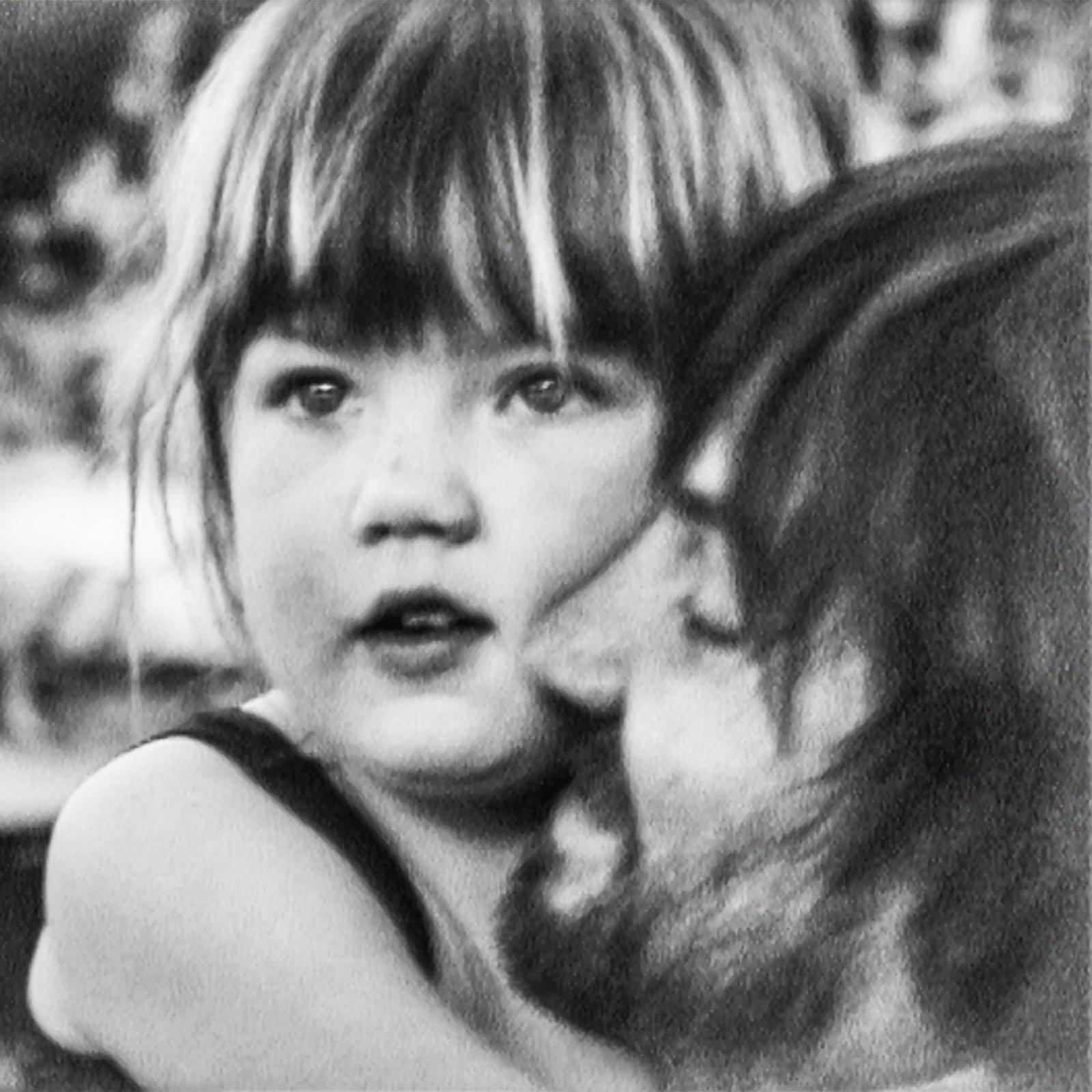 Capa do disco traz Kevin com a filha, Peach
