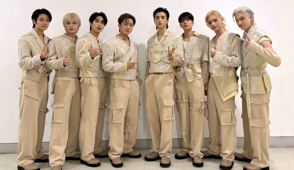 Stray Kids