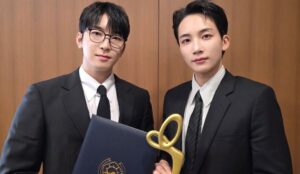 Wonwoo e Jeonghan, do SEVENTEEN