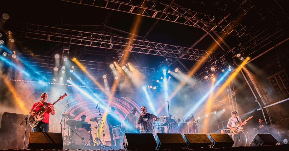 Nação Zumbi no show 'Da Lama ao Caos'(Divulgação/André Almeida)