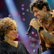 Alcione e Lucas Silveira, da Fresno, no Turá Porto Alegre (foto - @rollingwithjohnny)