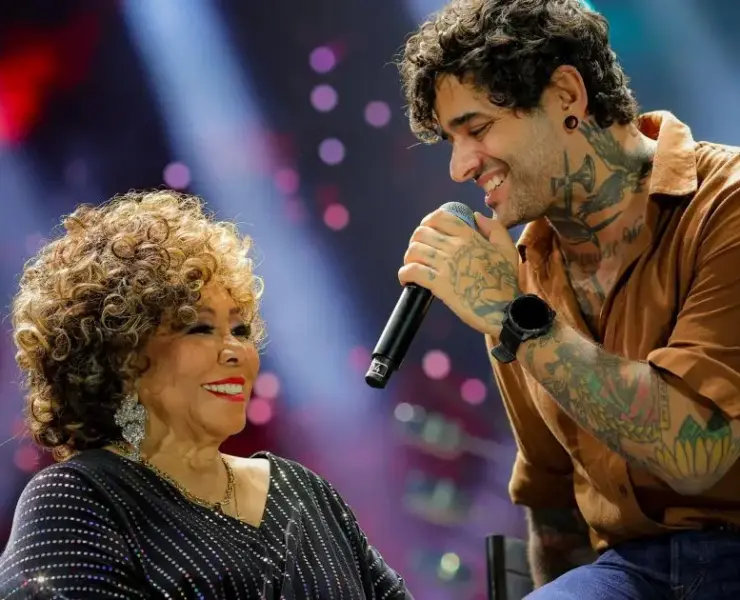 Alcione e Lucas Silveira, da Fresno, no Turá Porto Alegre (foto - @rollingwithjohnny)